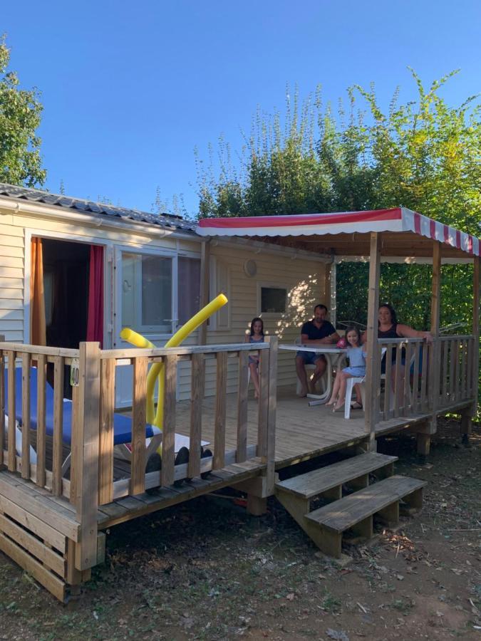 Mobil-Home Terrasse Semi-Couverte Limeuil Exterior photo